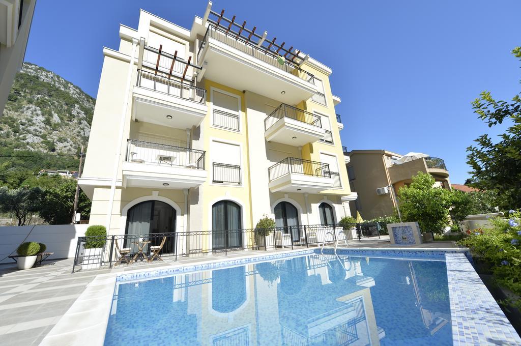 Posto Capitano C Group Apartment โกตอร์ ภายนอก รูปภาพ