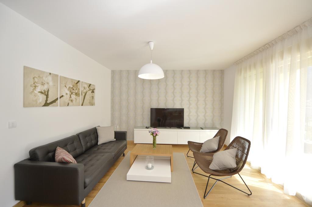 Posto Capitano C Group Apartment โกตอร์ ภายนอก รูปภาพ